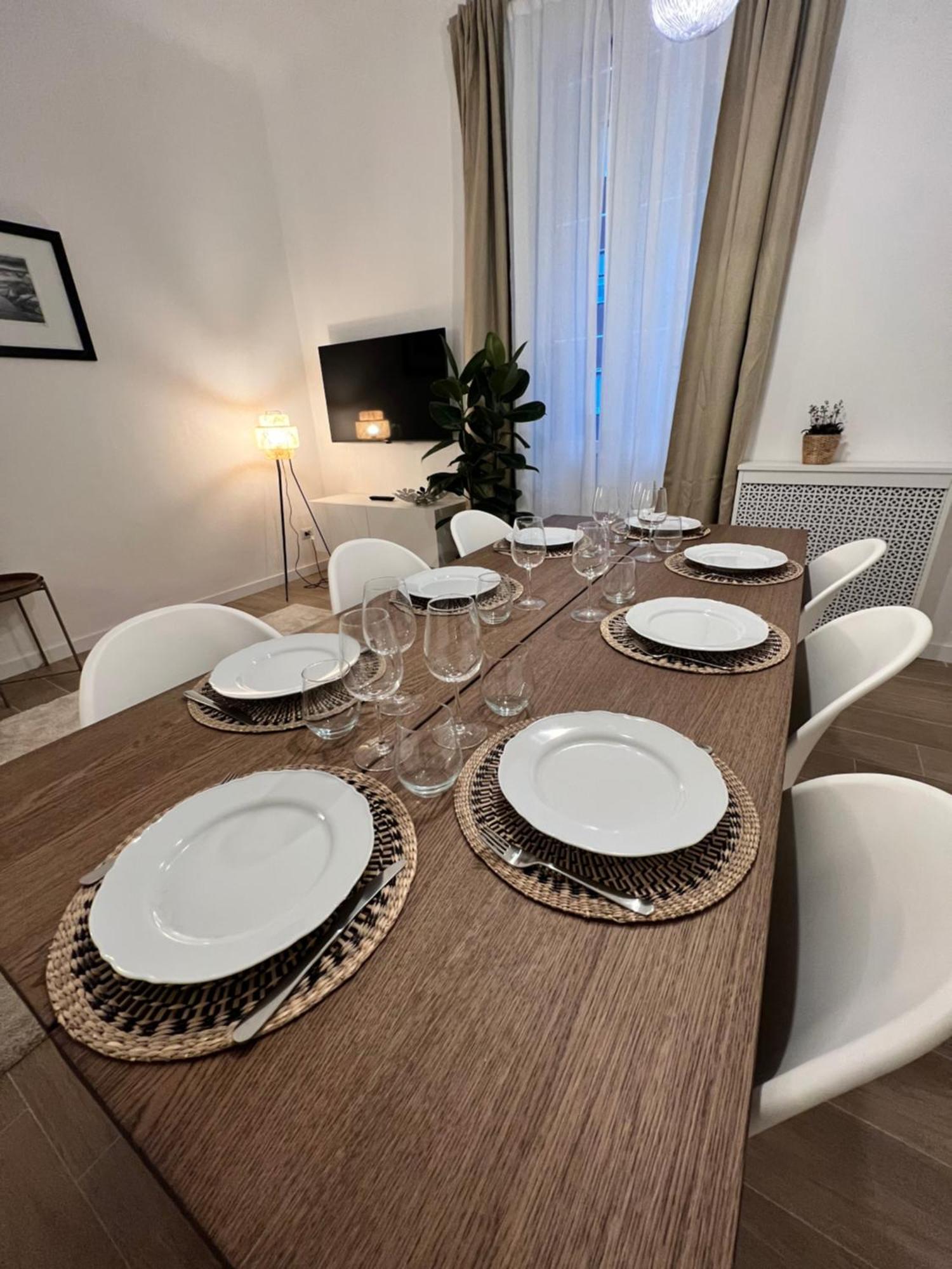 Spacious 3 Bedroom Apartment ミラノ エクステリア 写真